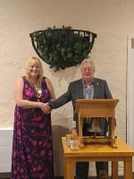 David hands over to Tracey